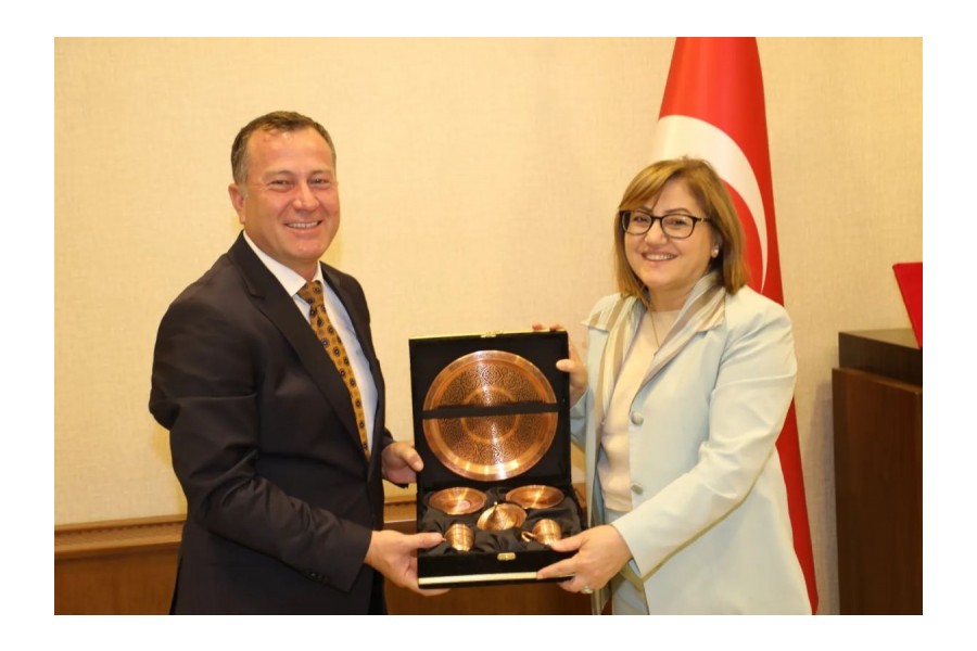 Valimiz Sn. Kemal Çeber, Büyükşehir Belediye Başkanımız Sn. Fatma Şahin, İlçe Kaymakamımız...