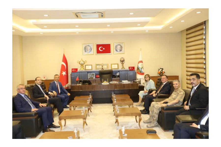 Valimiz Sn. Kemal Çeber, Büyükşehir Belediye Başkanımız Sn. Fatma Şahin, İlçe Kaymakamımız...