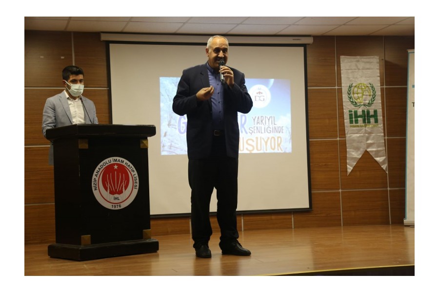 Yunus Emre'de İdeal İnsan Yarışması'nın Ödül Törenine