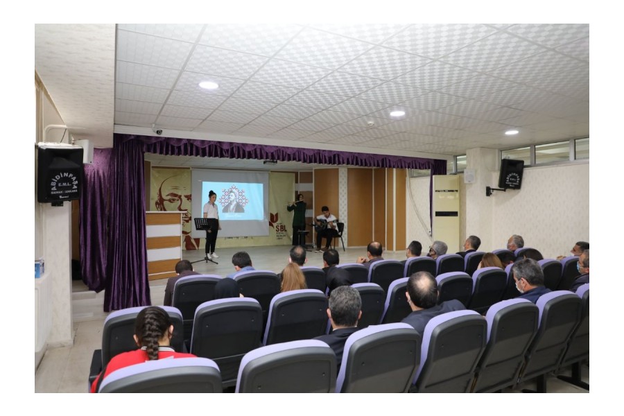 Yunus Emre'de İdeal İnsan Yarışması'nın Ödül Törenine