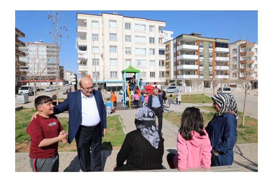 Yeni Parklar İnşa Ediyor, Mevcut Parklarımızda Bulunan Oyun Gruplarımızı Yeniliyoruz.