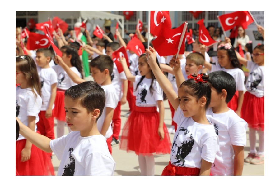 Yarınımız, geleceğimiz, umudumuz çocuklarımız.