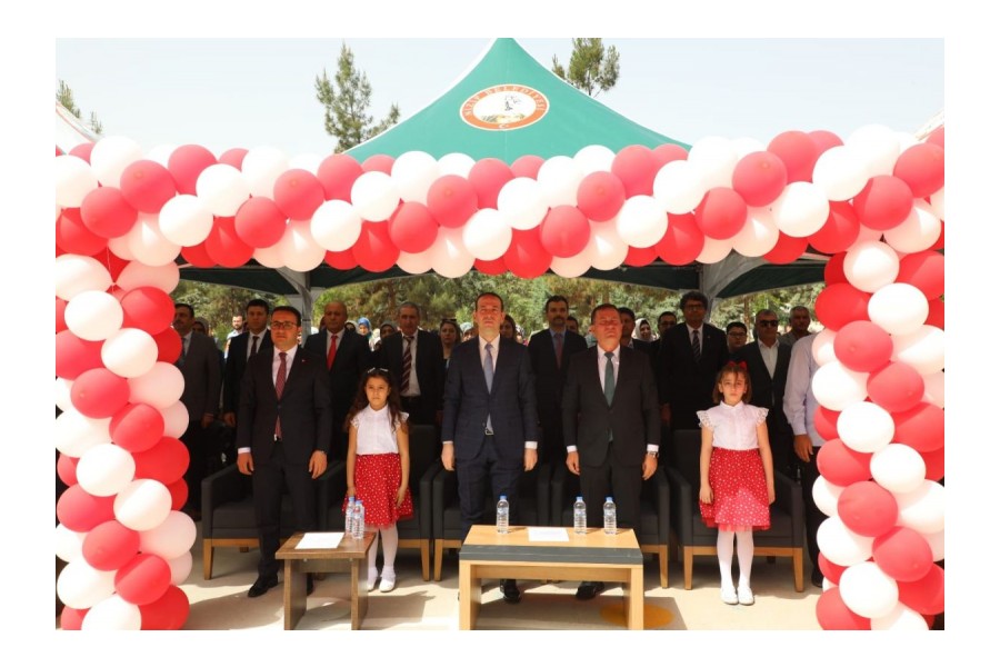 Yarınımız, geleceğimiz, umudumuz çocuklarımız.