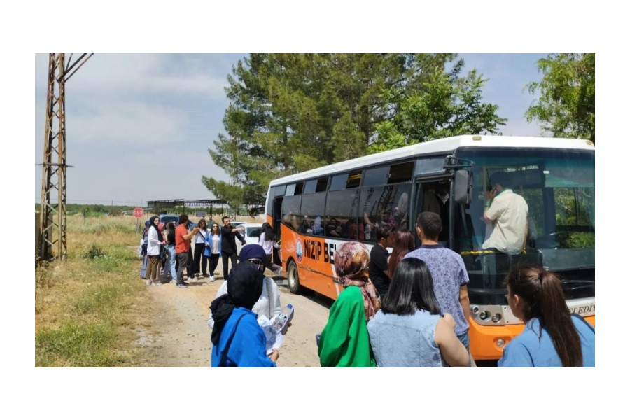 Öğrencilerimizin Yanındayız