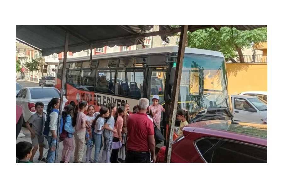 Öğrencilerimizin Yanındayız