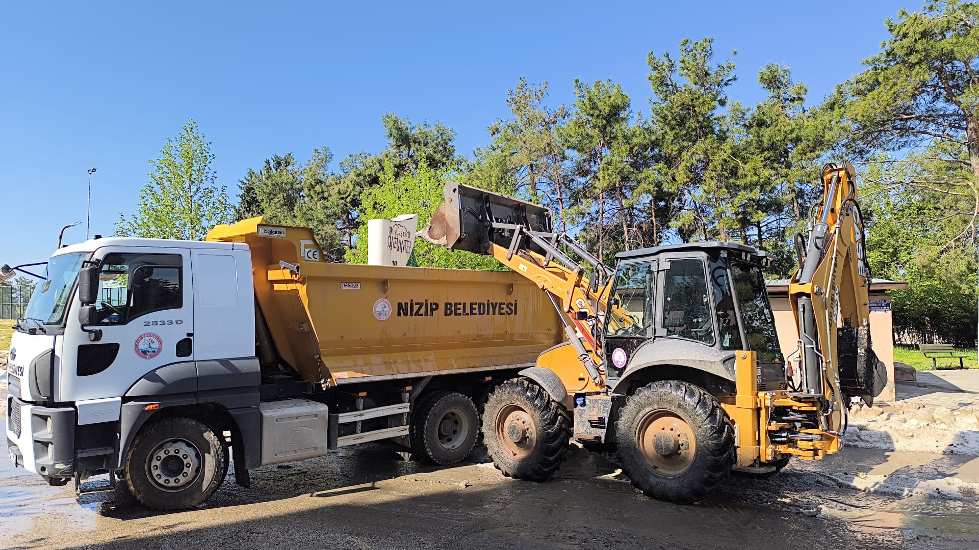 Nizip Belediyesinden Sağanak Sonrası Kapsamlı Çalışma