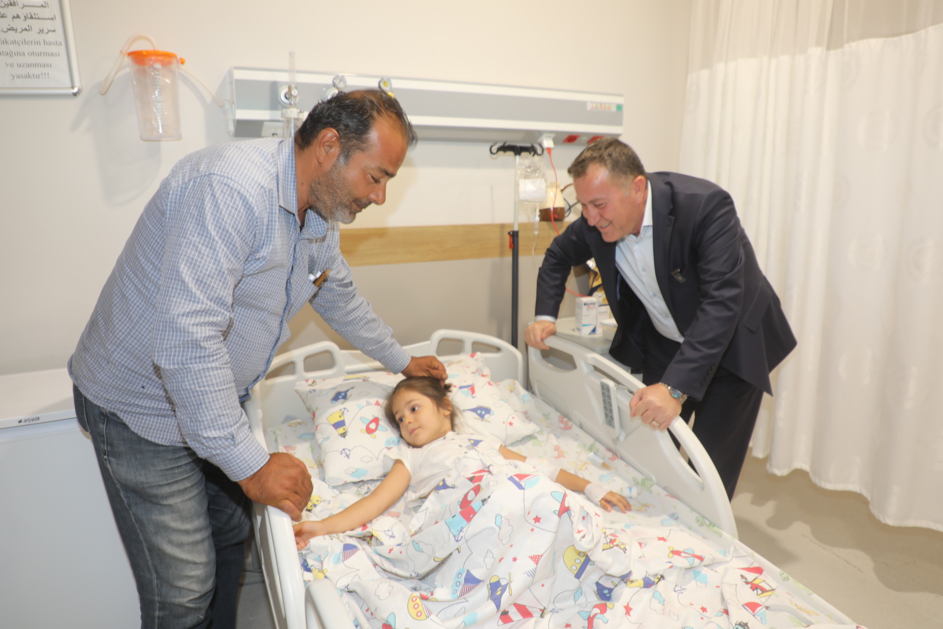 Başkan Doğan'dan Hastalara Moral Ziyareti